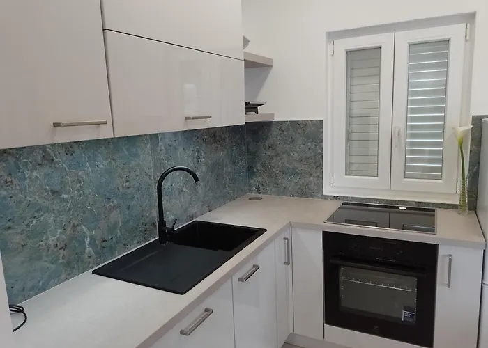 Apartments Mirna
