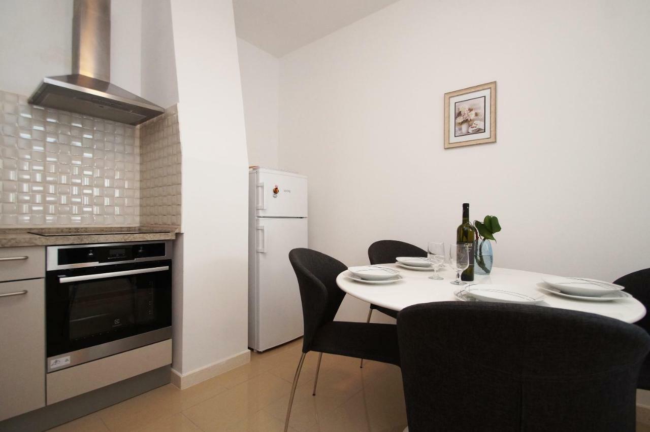 Mirna Apartment *